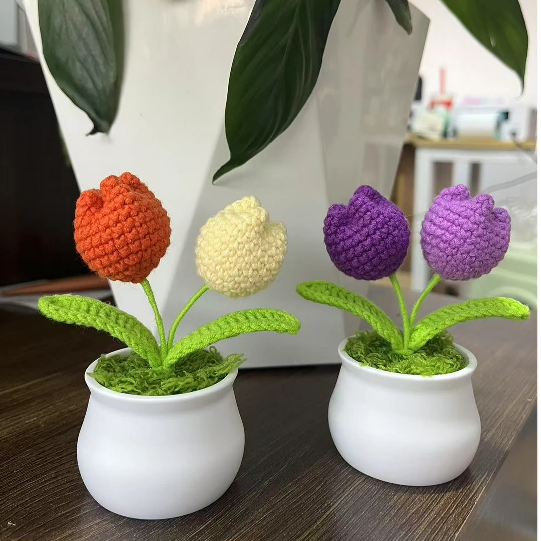 毛线钩织胖胖郁金香盆栽 桌面盆栽摆件