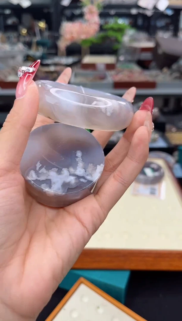 【闪购商品】石英质玉手镯未镶嵌56圈口（赠品镯心）3650228