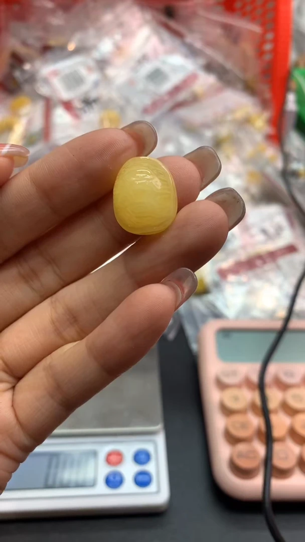 未镶嵌琥珀珠宝奇石1772