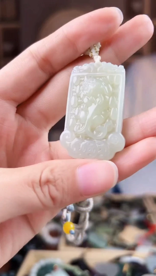 颈饰未镶嵌和田玉拍一发一，多样性发货