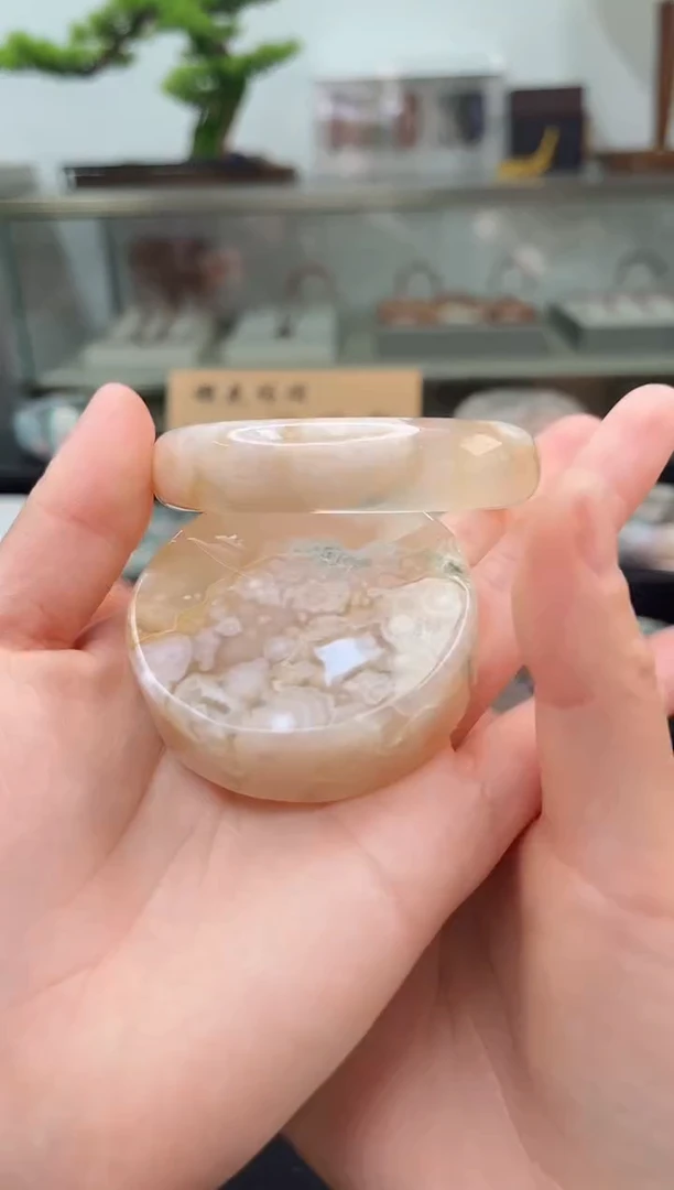 未镶嵌手镯石英质玉57圈口（赠品镯心）3910092