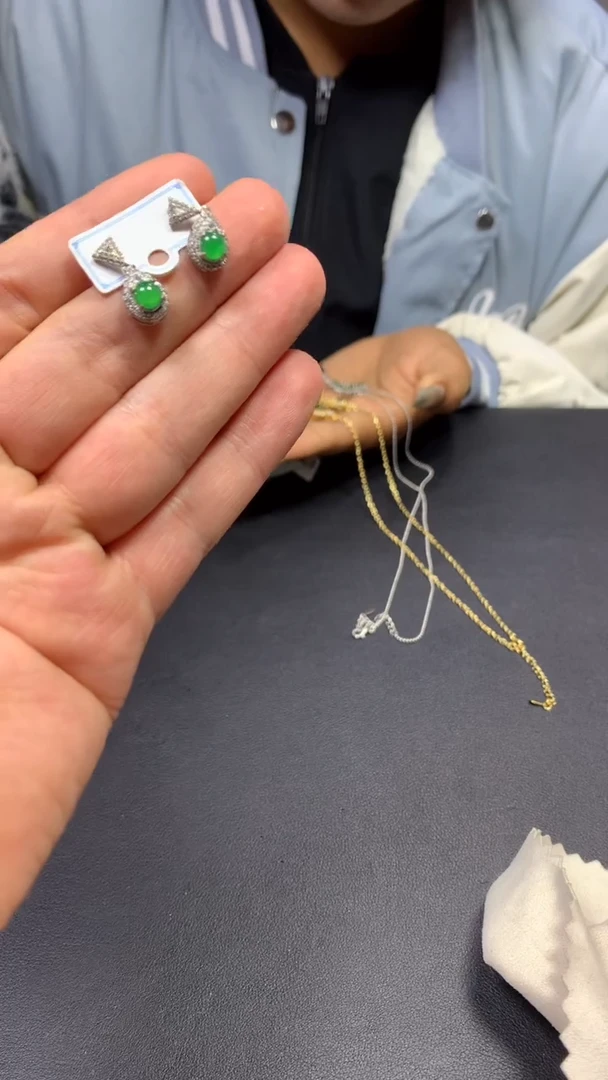 【闪购商品】翡翠耳饰未镶嵌0833706202/多样性发一