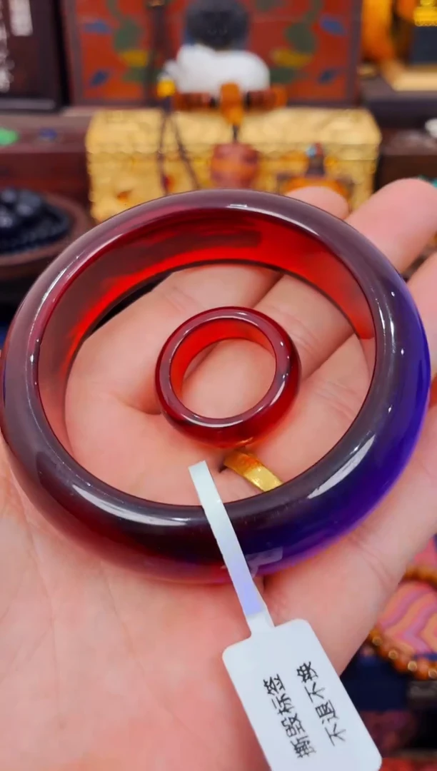 琥珀未镶嵌手镯精品精品精品精品