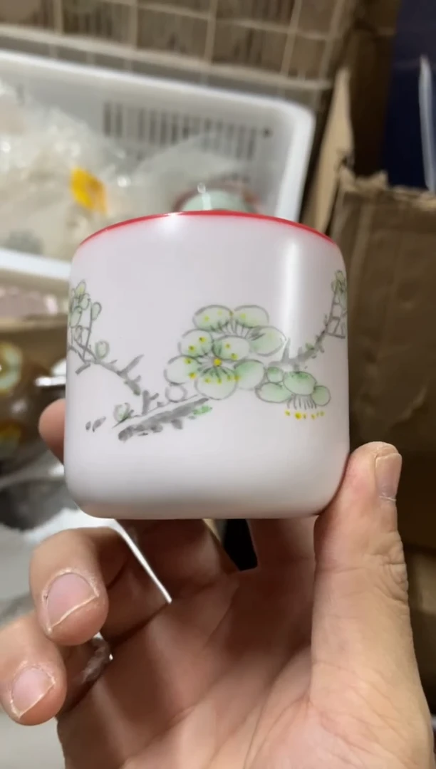 杯无运费险有瑕疵的摄影的产品有使用过的痕迹有点脏介意勿拍