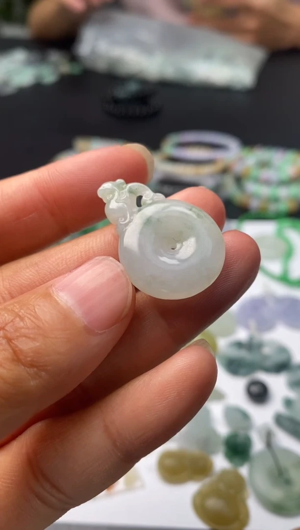 定制翡翠未镶嵌毛货翡翠~