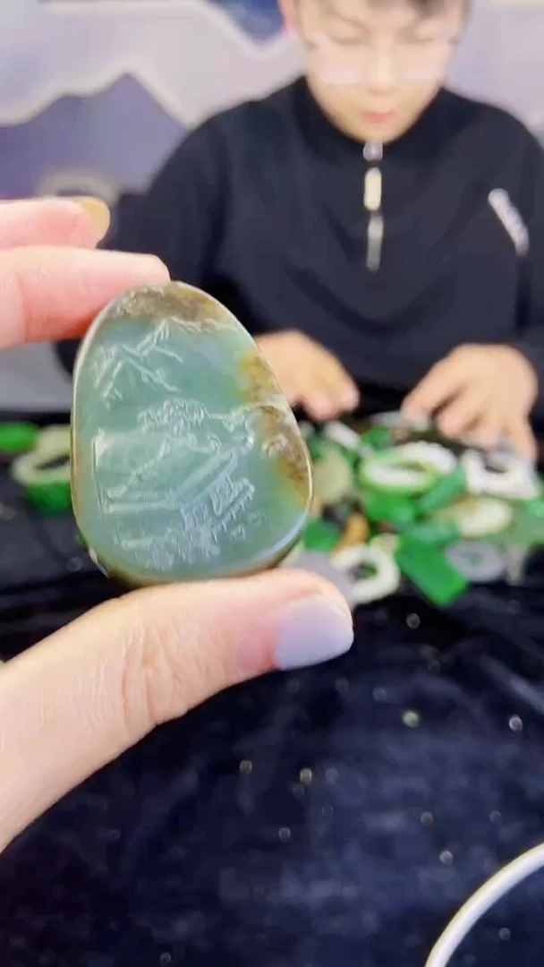 颈饰未镶嵌和田玉1