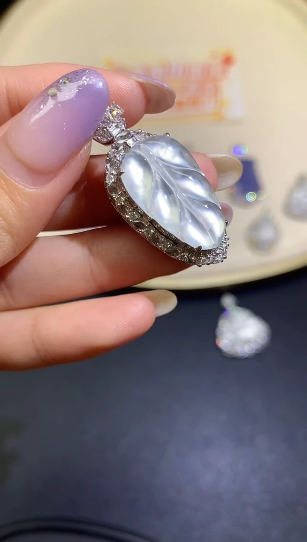 翡翠18K金镶嵌吊坠(不含链)吊坠A178|29800