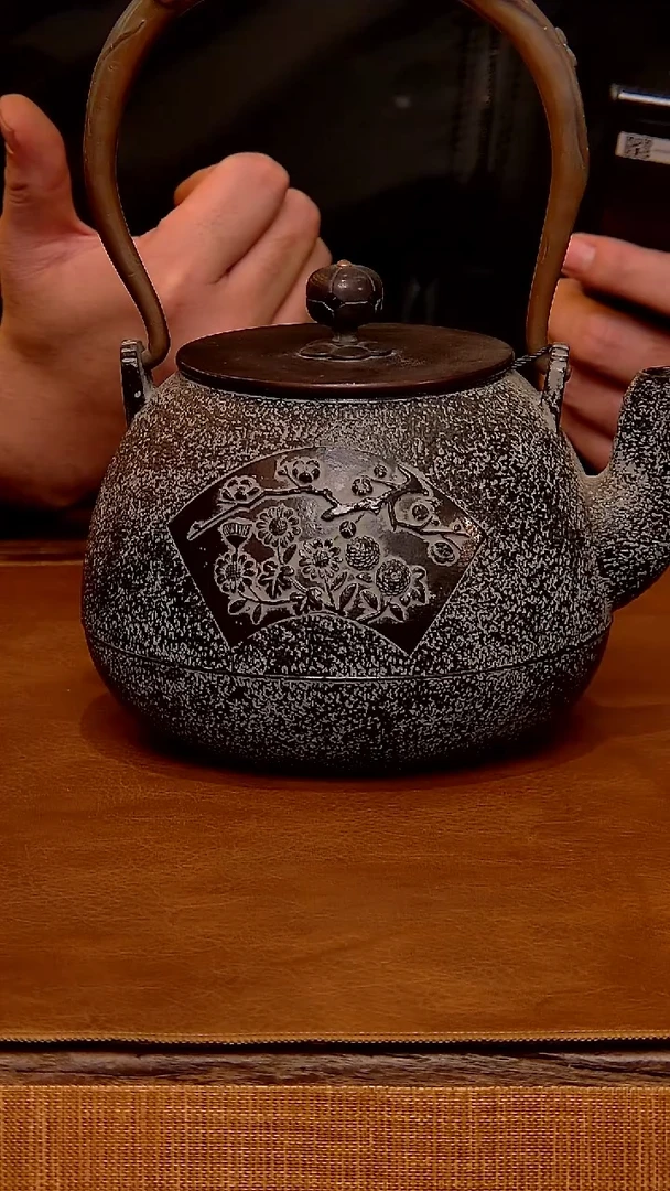 关西铁瓶白肌大壶