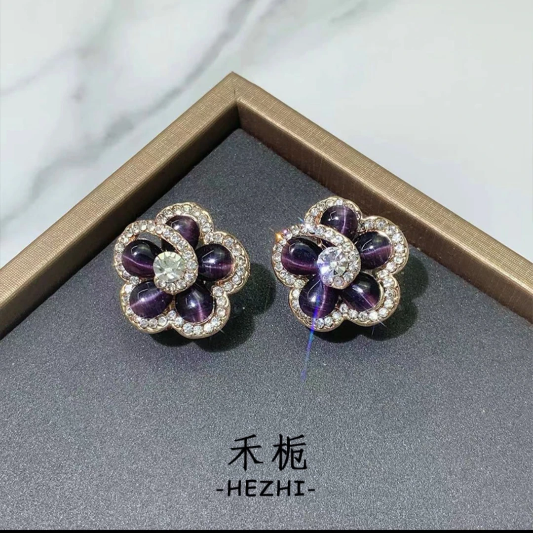 铜合金合成锆石耳饰 黑梅花优雅耳饰气质轻奢时尚百搭复古紫色