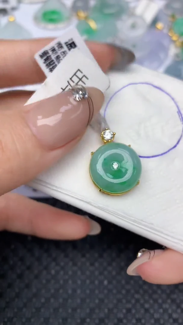 颈饰未镶嵌翡翠A货假一赔三支持复检百元以上九元证书费自理