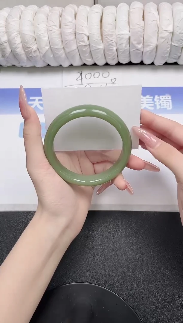 未镶嵌手镯石英质玉125-61