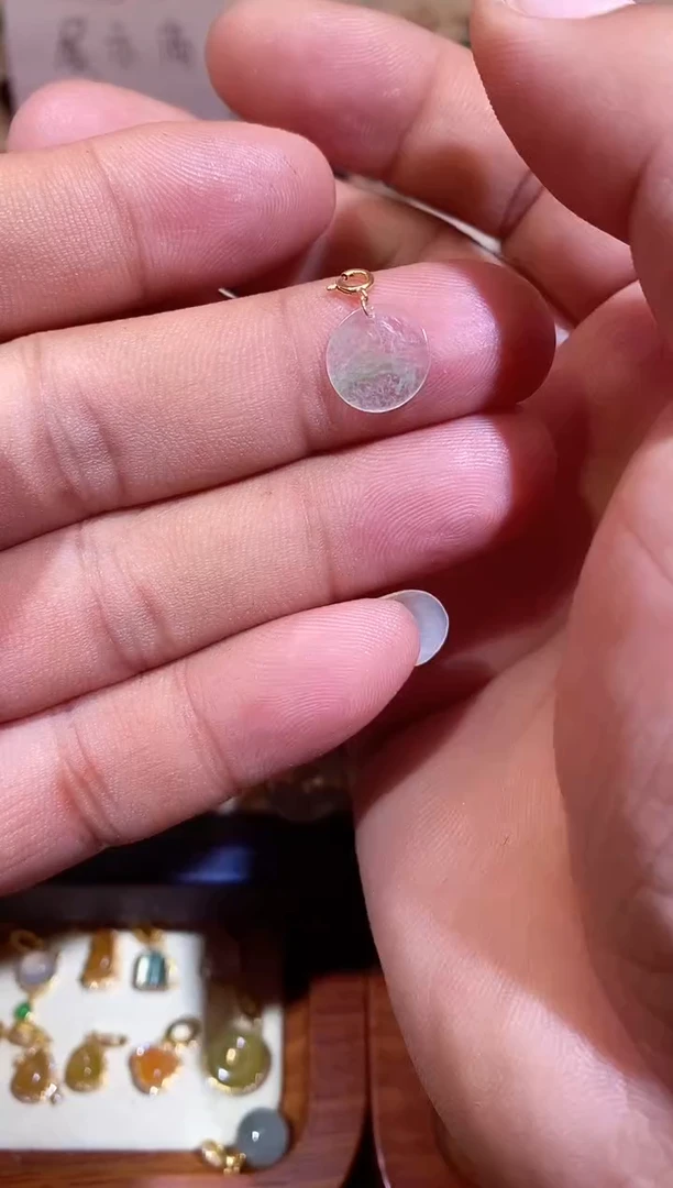 翡翠18K金镶嵌吊坠(不含链)1111111