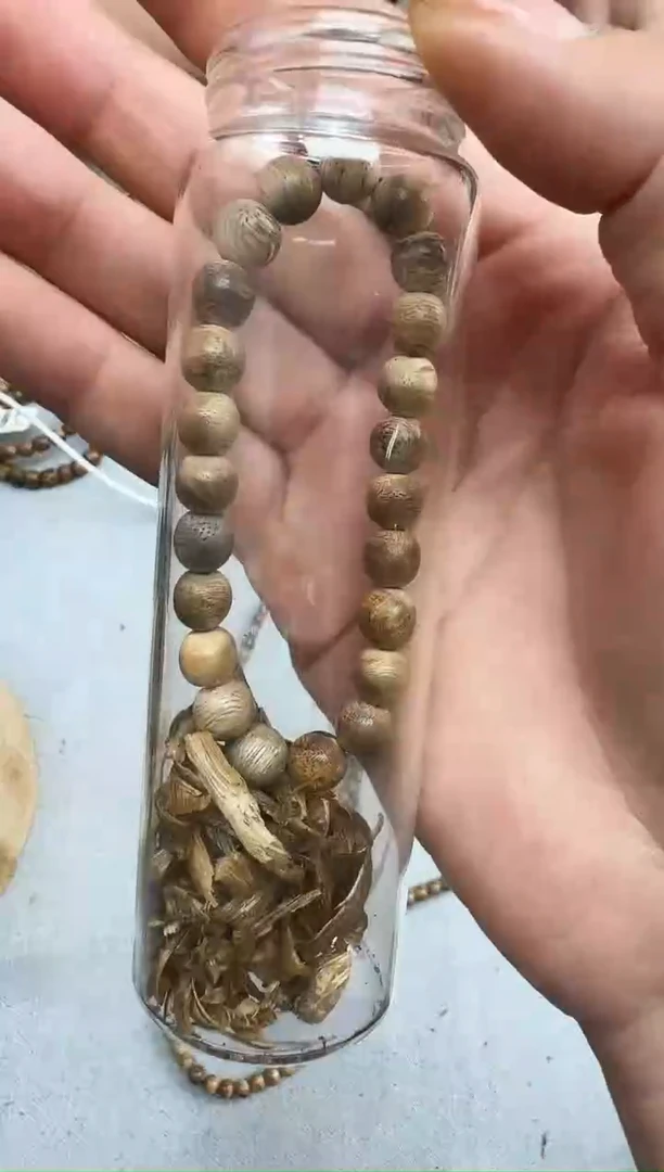 沉香沉香碎屑08海南树心格圆单静静沉香甄选多样性发一