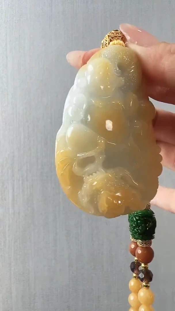 颈饰未镶嵌翡翠佛公