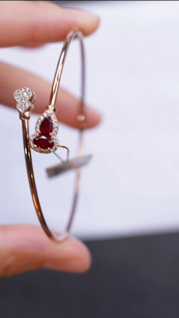 手镯银S925镶嵌红宝石手镯