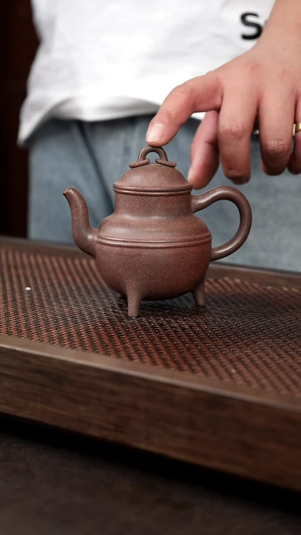 茶壶紫砂岩中泥三足玉环{红}