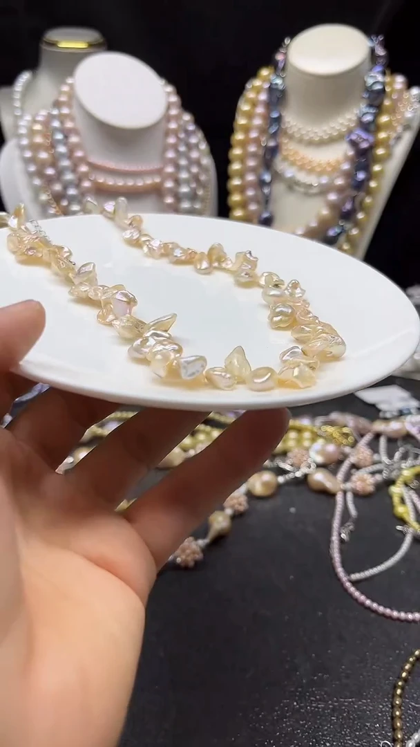 颈饰未镶嵌淡水珍珠多人