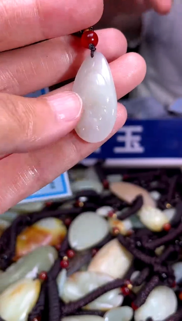 和田玉未镶嵌挂件1