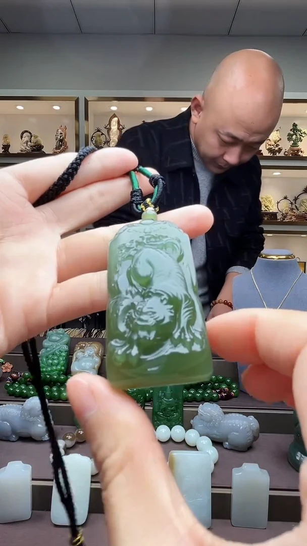 【闪购商品】和田玉颈饰未镶嵌苏