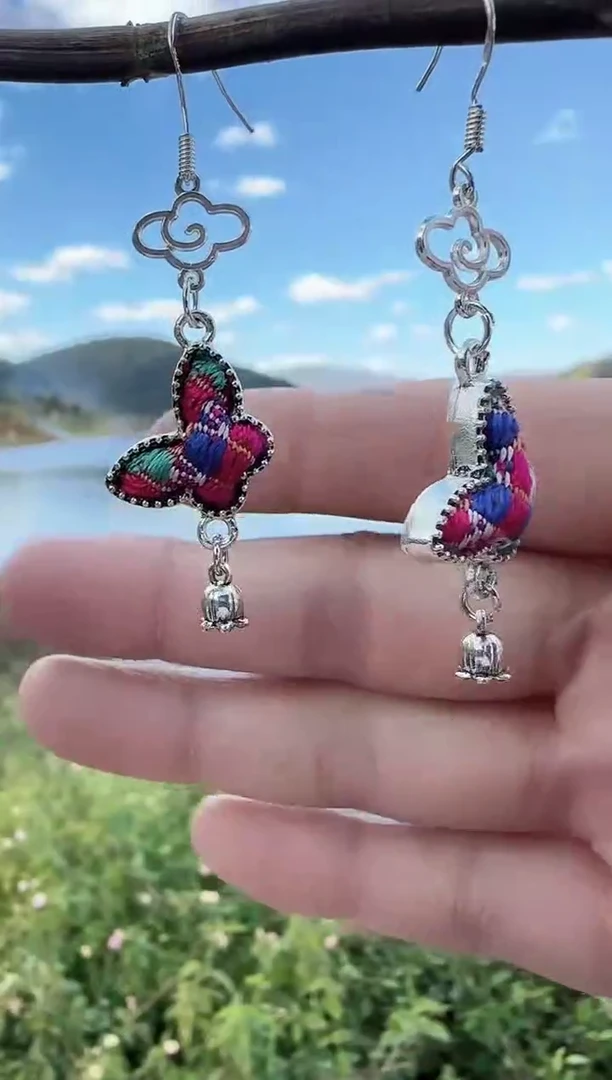 织绣手工苗绣刺绣饰品12