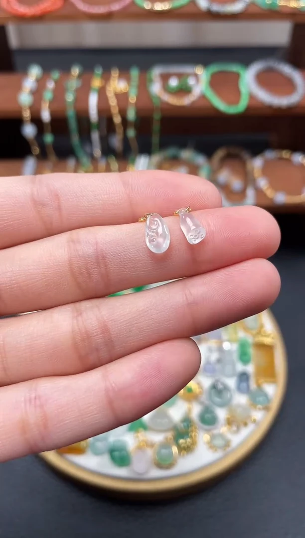 【闪购商品】翡翠吊坠(不含链)18K金镶嵌2个   JK645