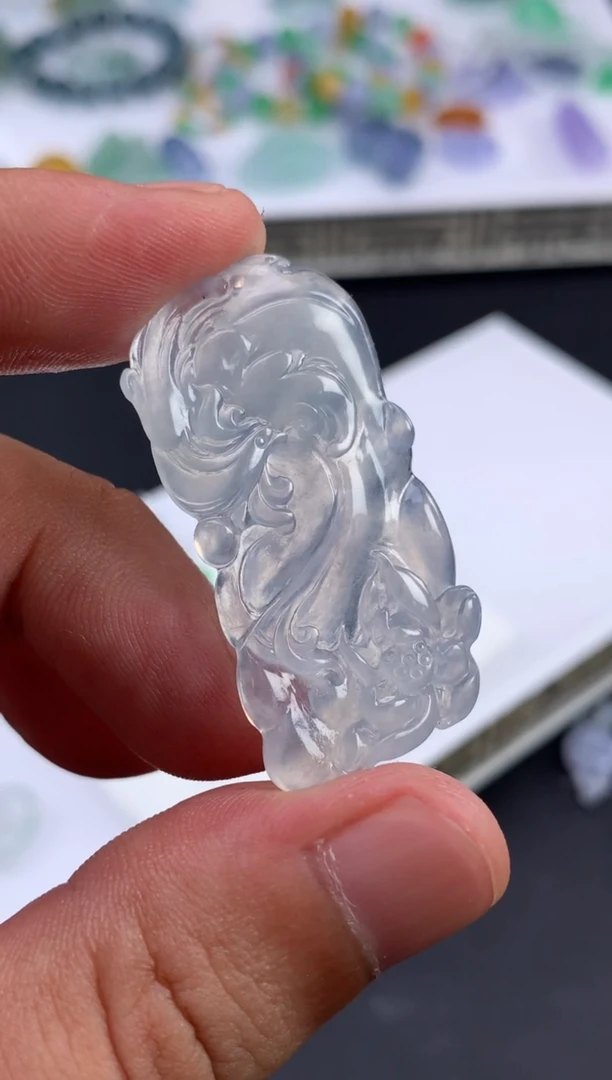 未镶嵌定制翡翠兔**长翡翠