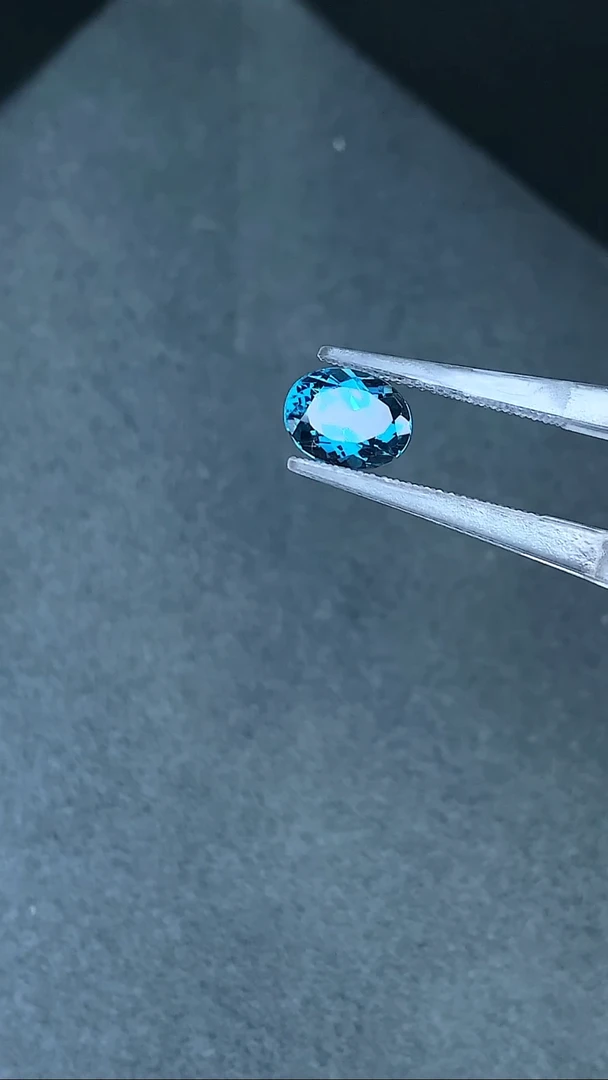 未镶嵌裸石碧玺克拉1