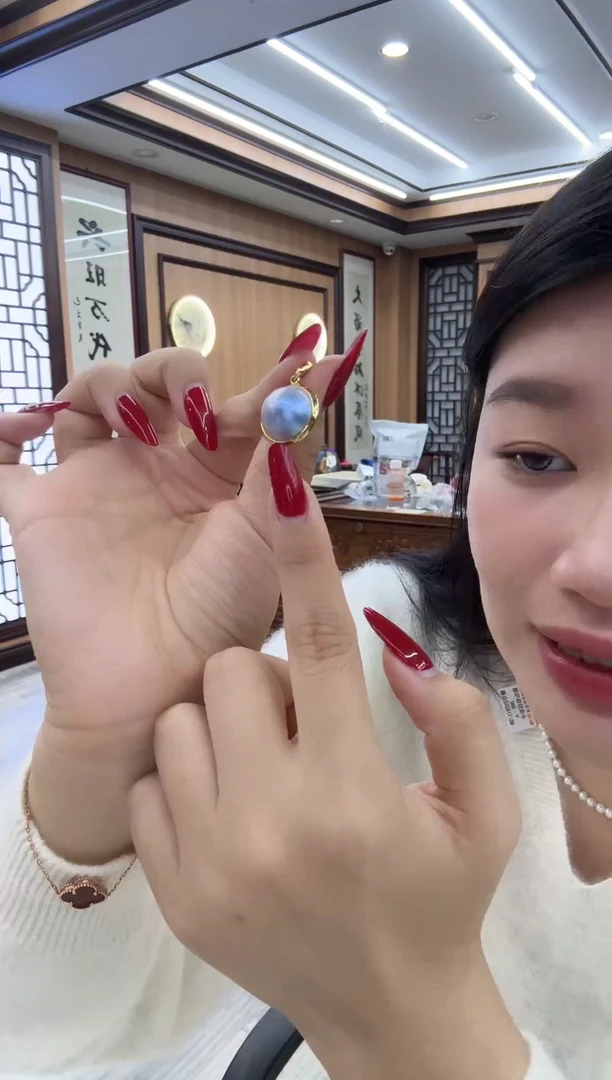 银S925镶嵌吊坠(赠链)拼合珍珠（马贝珠）S925银天空之境海水马贝