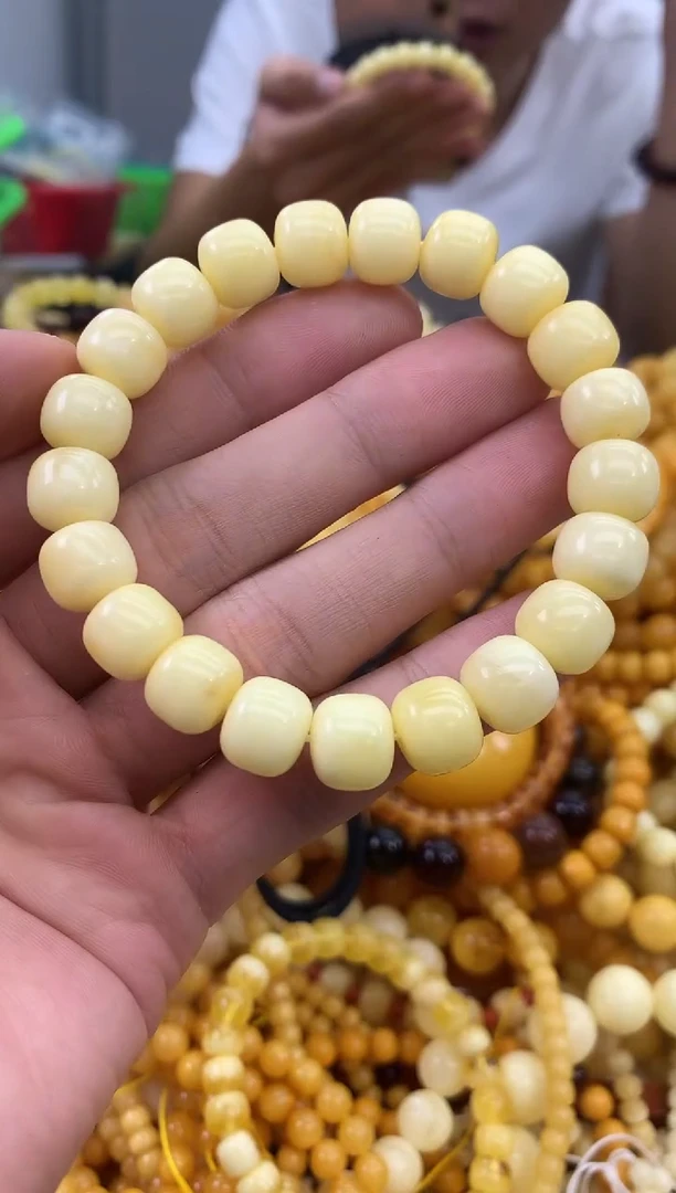 裸石蜜蜡未镶嵌手串