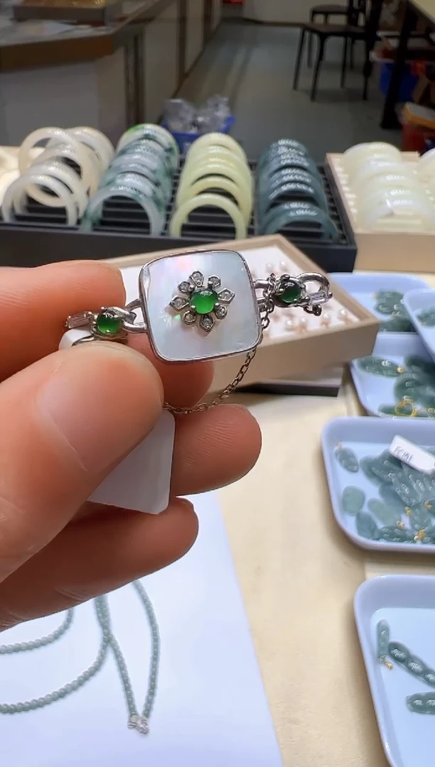 翡翠银S925镶嵌颈饰【松老板】0616053