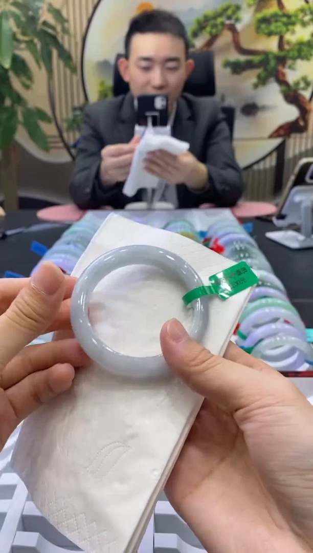 未镶嵌手镯翡翠7036