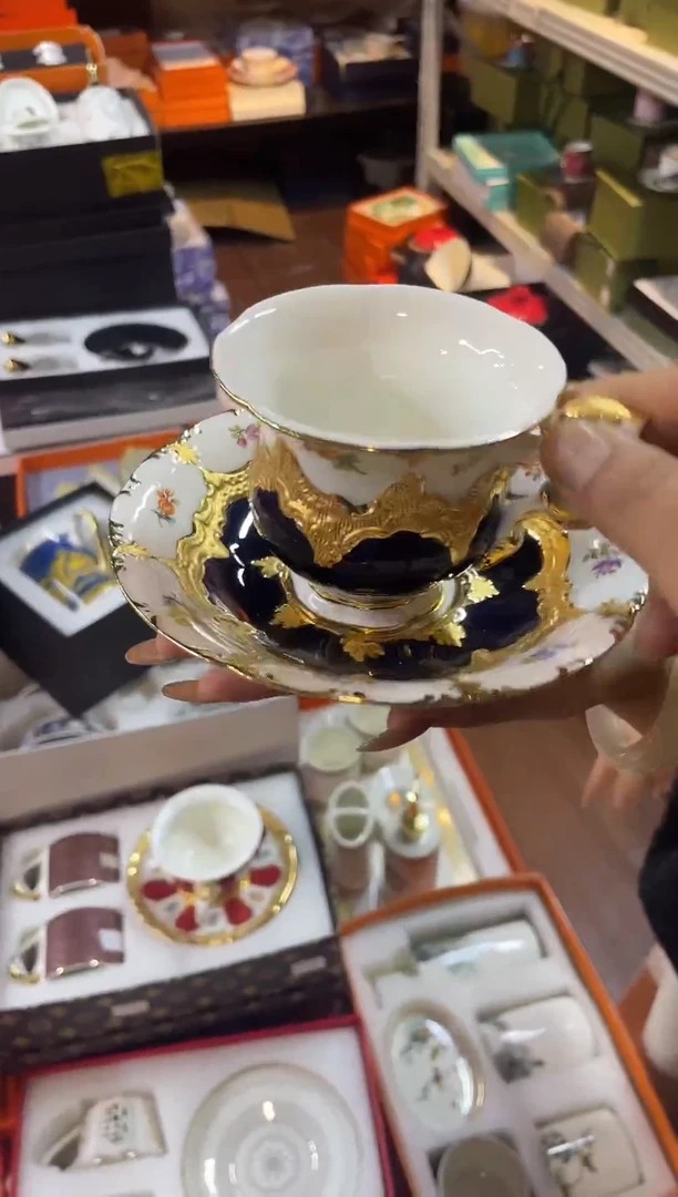 杯鸿辉家品牌瓷器，京东包邮！