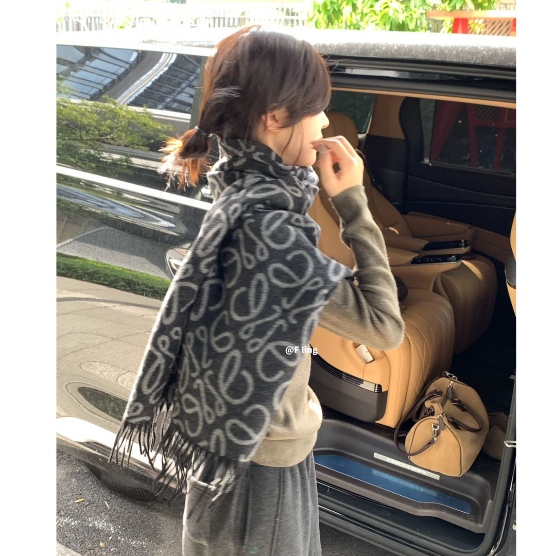 【芳龄F.LING】提花高级轻职风围巾通用搭配FL01239