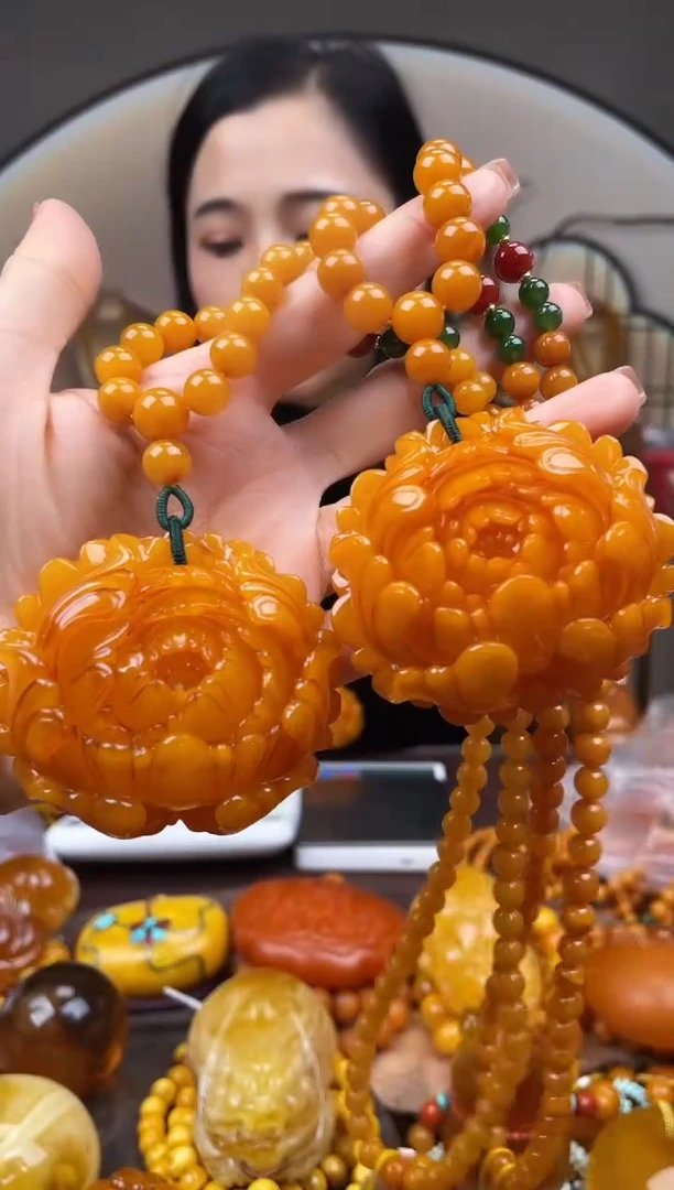 【闪购商品】琥珀裸石未镶嵌首饰 假1赔4（多样性发货1件