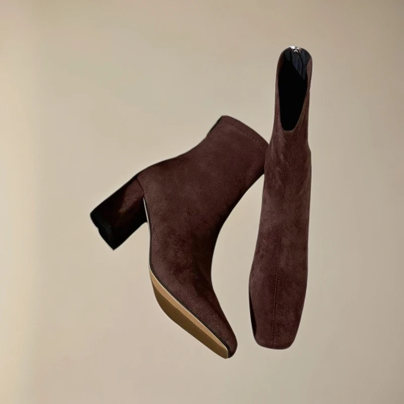 心芘短靴女厚跟秋季高跟弹性靴休闲百搭后拉链方头粗跟时尚马丁靴