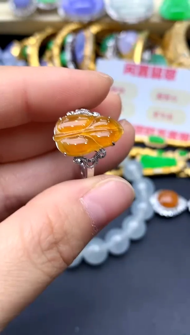 18K金镶嵌戒指翡翠174 -中国好珍宝