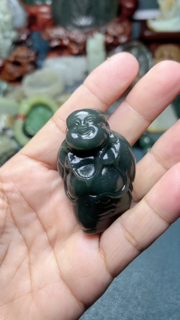 未镶嵌和田玉把件-