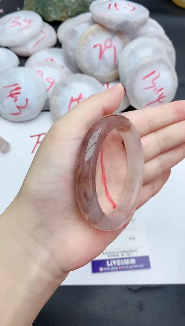 未镶嵌手镯石英质玉54+53/54