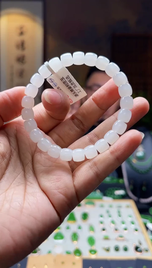 和田玉（白玉）未镶嵌颈饰精美老型珠单圈白玉单圈手串多样性发一