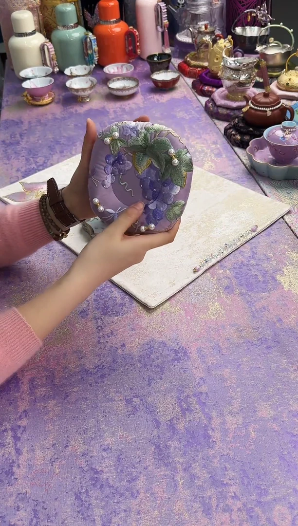 07 葡萄刺绣甜甜圈