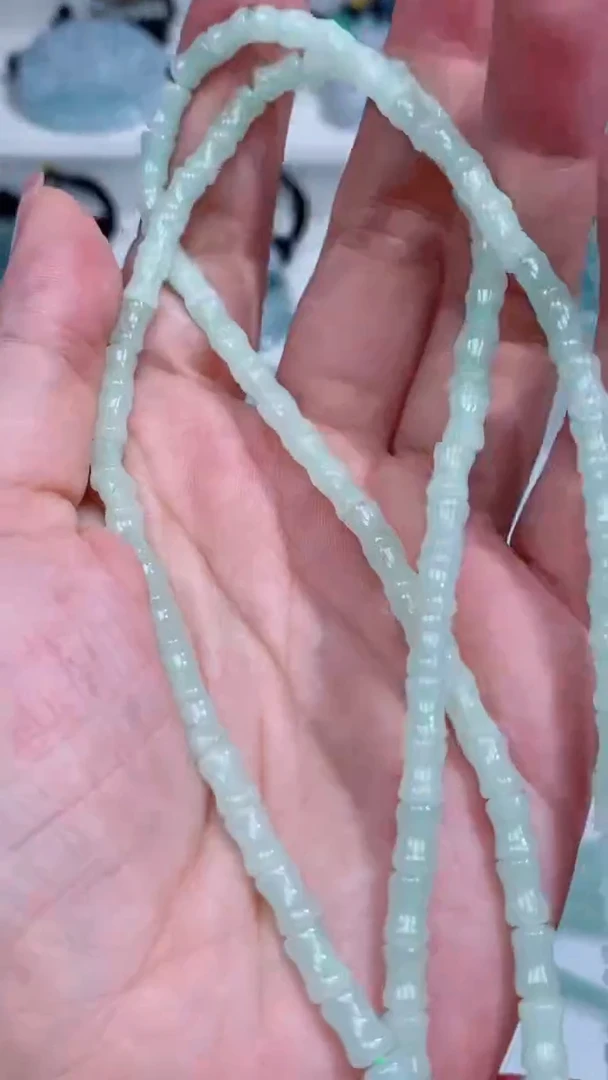 翡翠未镶嵌颈饰珠链