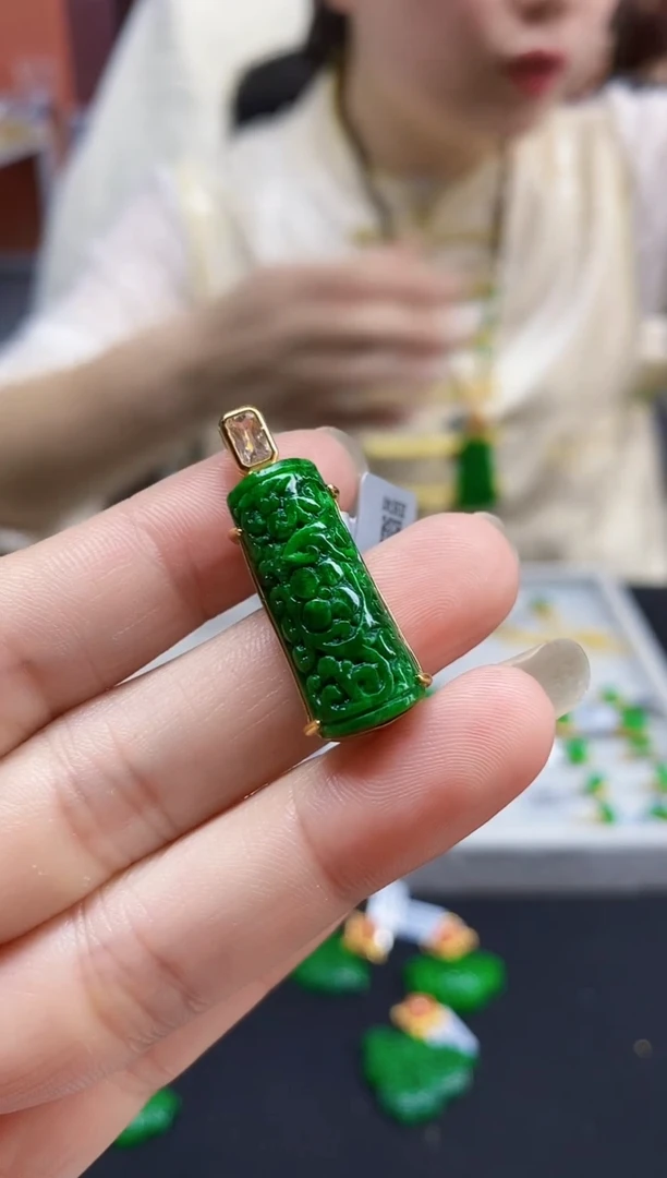 颈饰未镶嵌翡翠翡翠吊坠