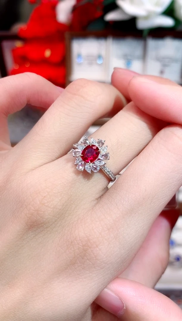 18K金镶嵌戒指红宝石1.06ct/天然宝石/七天无理由