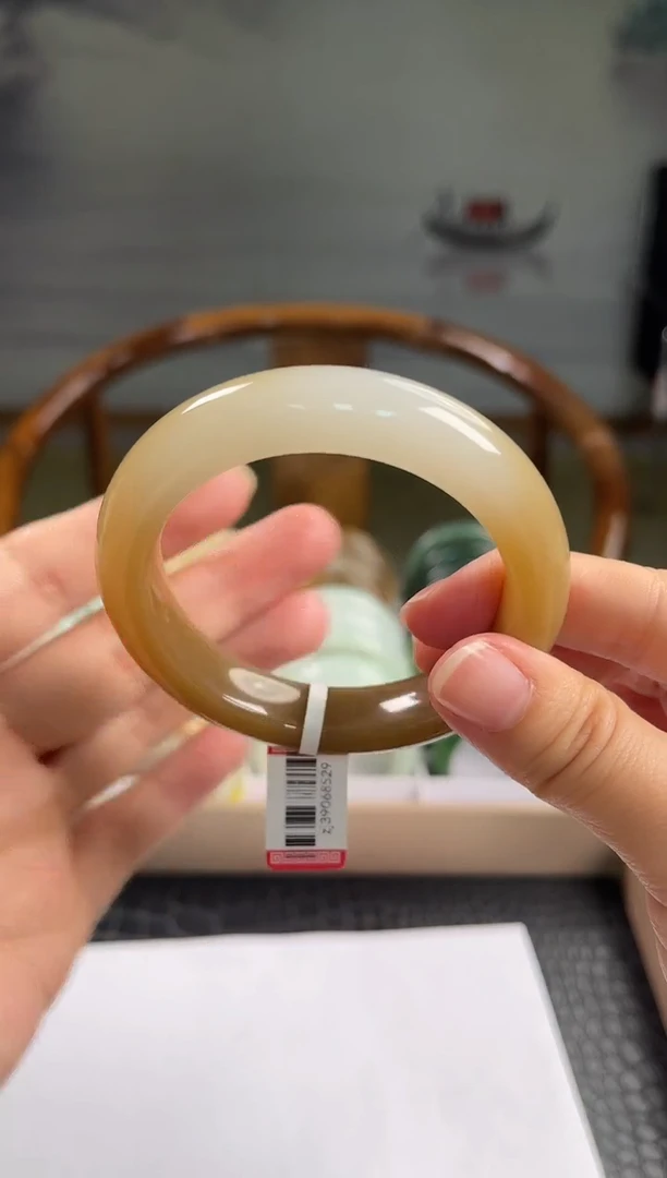 未镶嵌手镯和田玉54+圈口8529