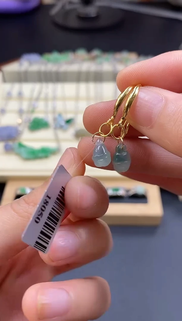 颈饰银S925镶嵌翡翠18051