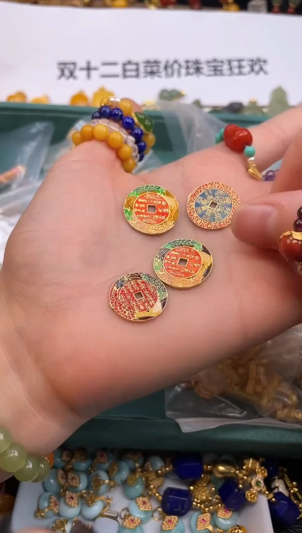 无925银烧蓝山鬼牌一个