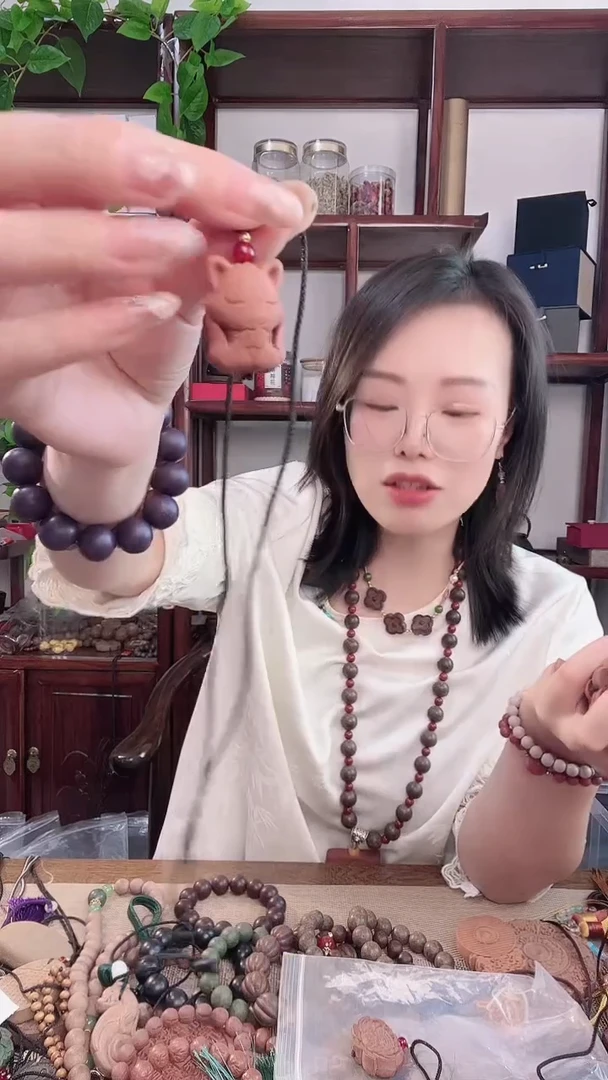 珠串丹枚香方的小狐狸仔