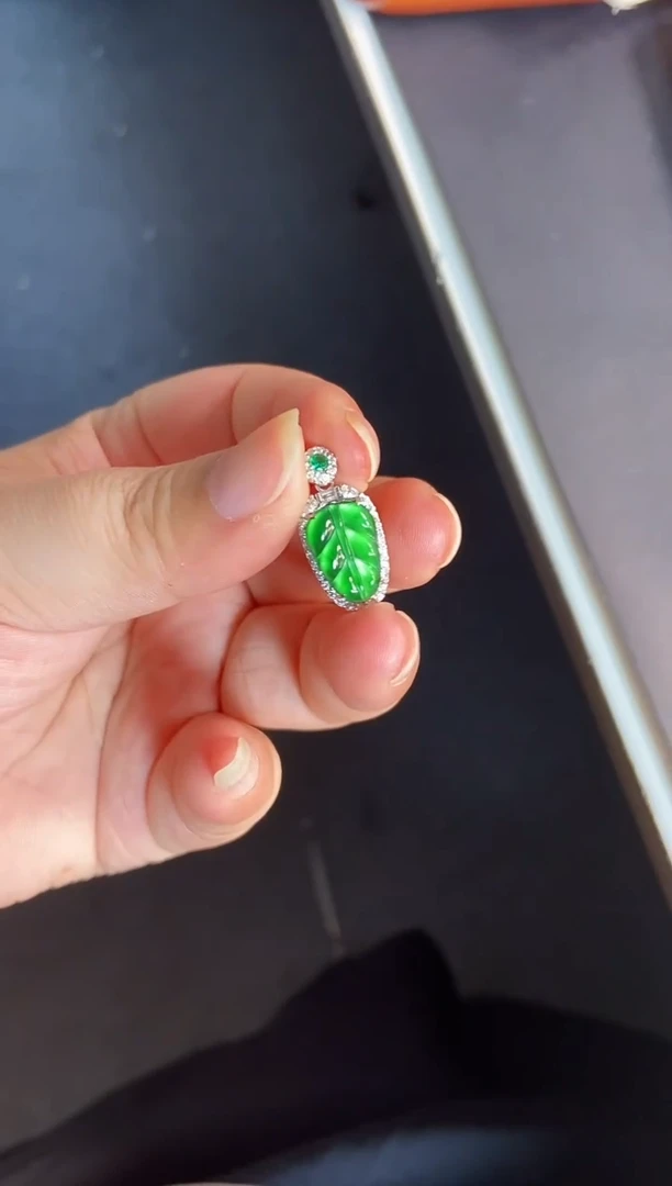 吊坠(不含链)银S925镶嵌翡翠1