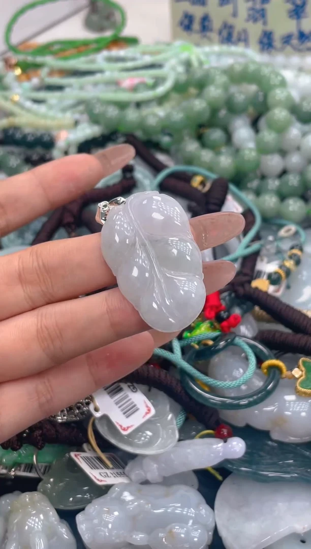 未镶嵌挂件翡翠050多样性发货