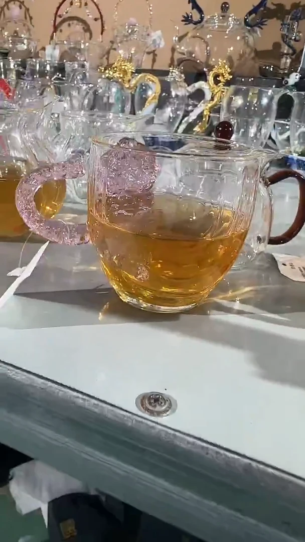 粉色猫公杯金标晶焱
